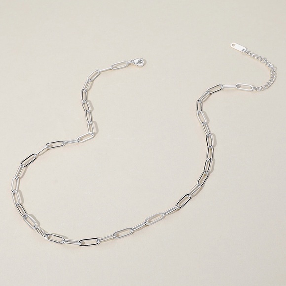 Elegant Silver Chain Necklace - Picture 2 of 3